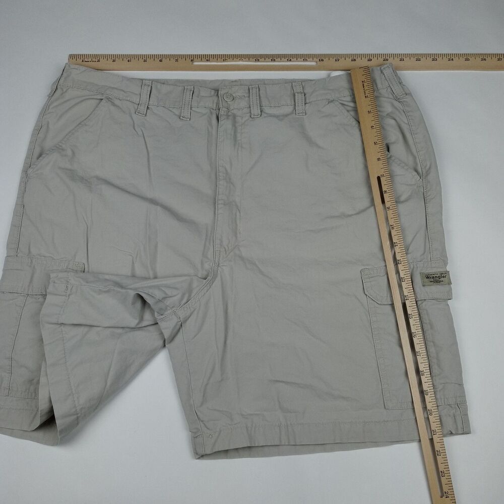 WRANGLER Shorts Cargo Pockets Men's Size 44 Casual Outdoor Beige - Picture 5 of 8